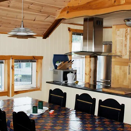 Three-bedroom Holiday In Todalen Apartment *
