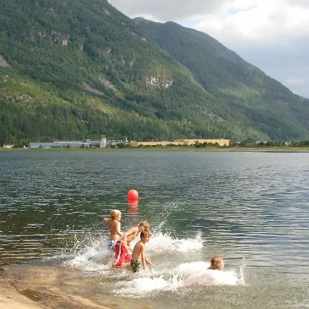 Apartment Three-bedroom Holiday In Todalen