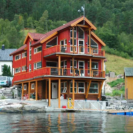 Apartment Three-bedroom Holiday In Todalen