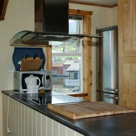 Apartment Three-bedroom Holiday In Todalen *