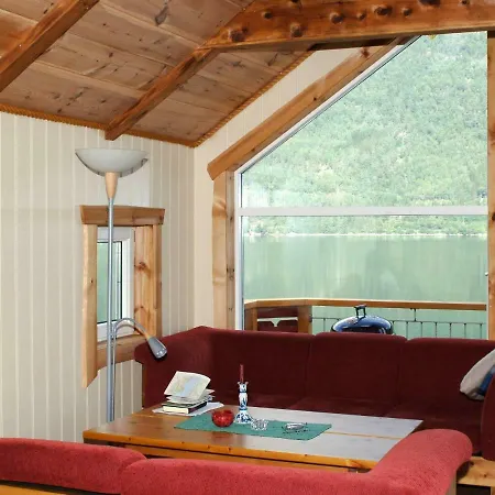 Three-bedroom Holiday In Todalen *